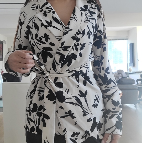 Lulu size S - Picture 5 of 9